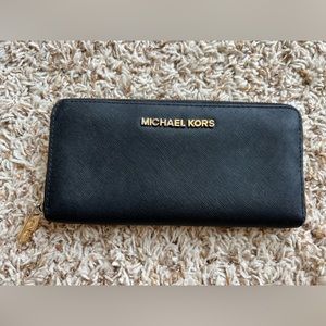 Black Michael Kors Wallet